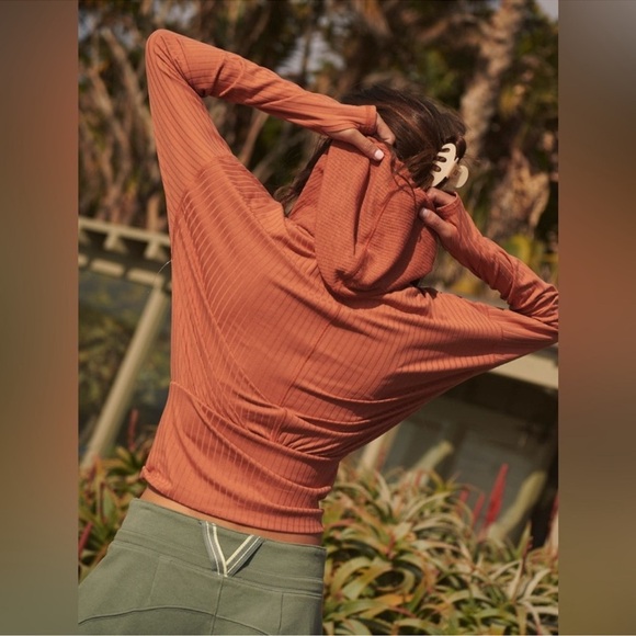Free People Movement Hooded Tap In Layering Top Womens Small Orange - Picture 3 of 10